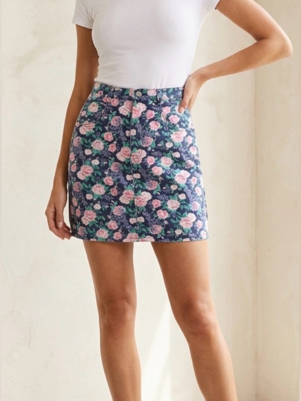 Vintage Floral Denim Pencil Skirt